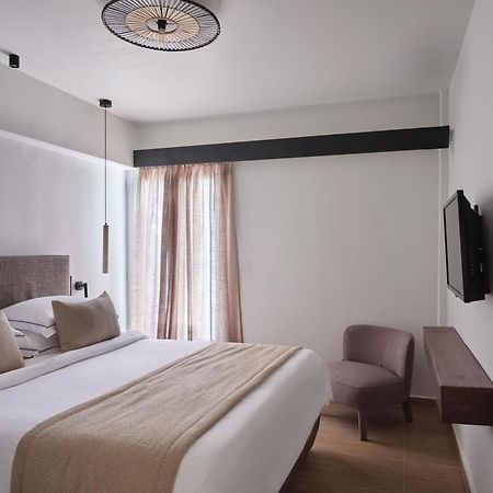 Loizos Stylish Residences ฟิรา ภายนอก รูปภาพ