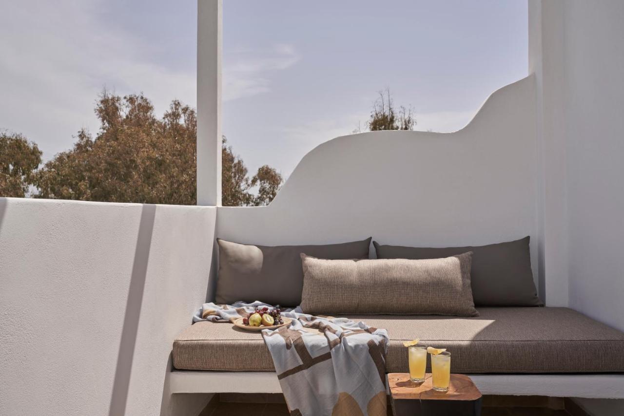 Loizos Stylish Residences ฟิรา ภายนอก รูปภาพ