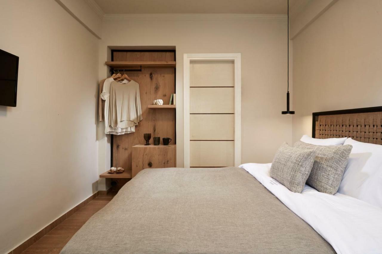 Loizos Stylish Residences ฟิรา ภายนอก รูปภาพ